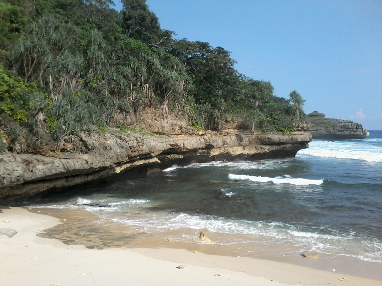 Ngliyep Beach