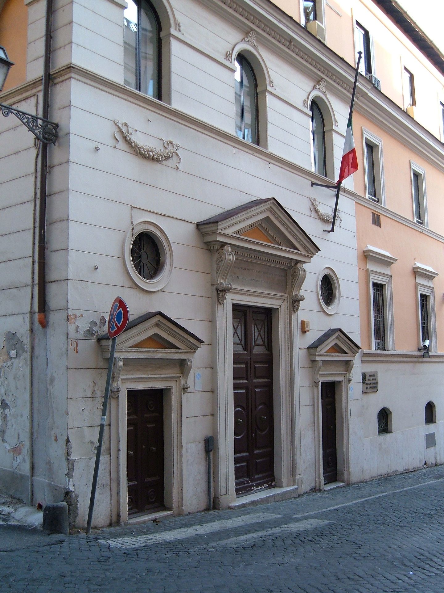 Chiesa Di Santa Teresa Del Gesu Bambino