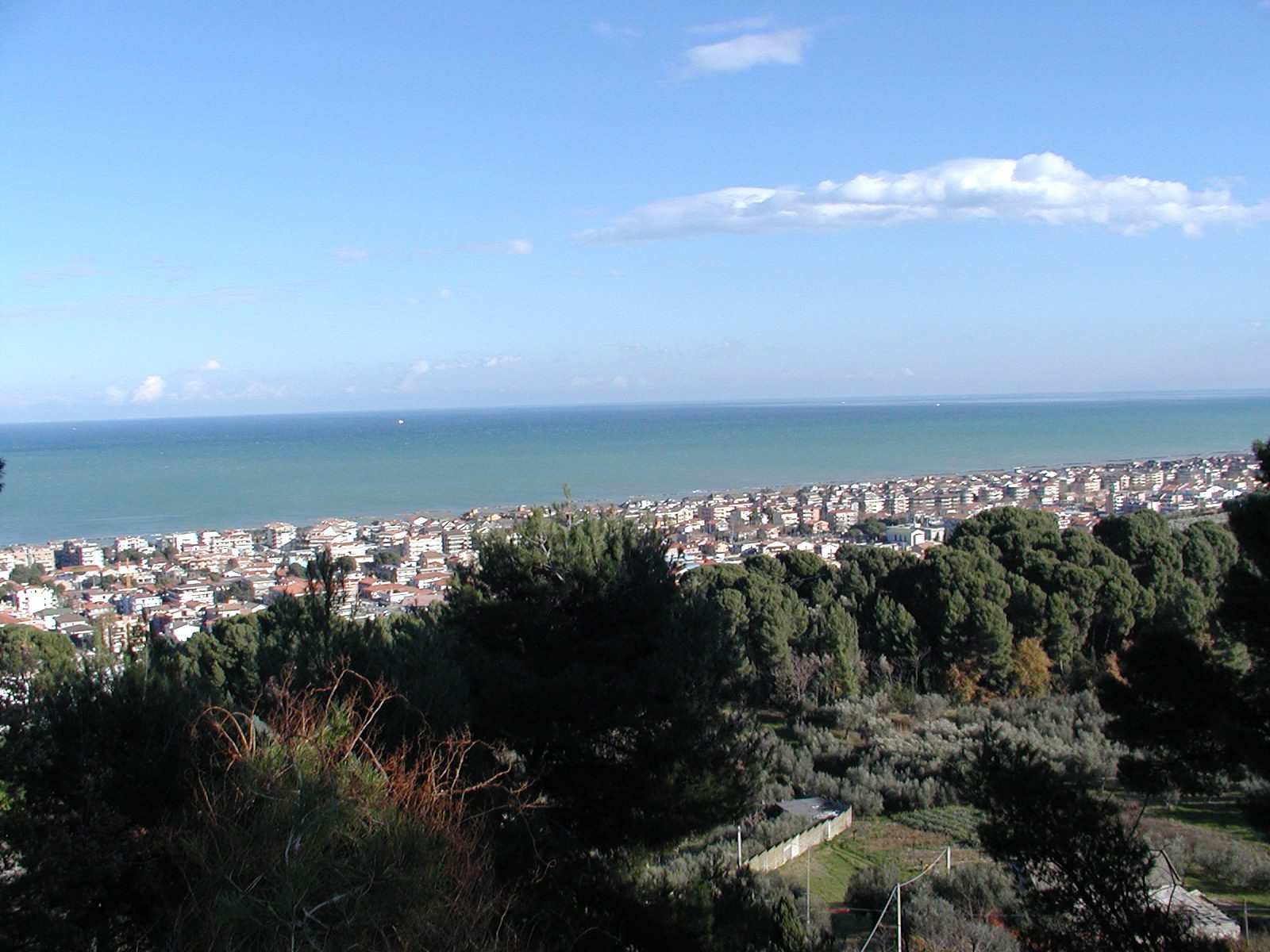 Parco Giochi Pubblico "Monti"