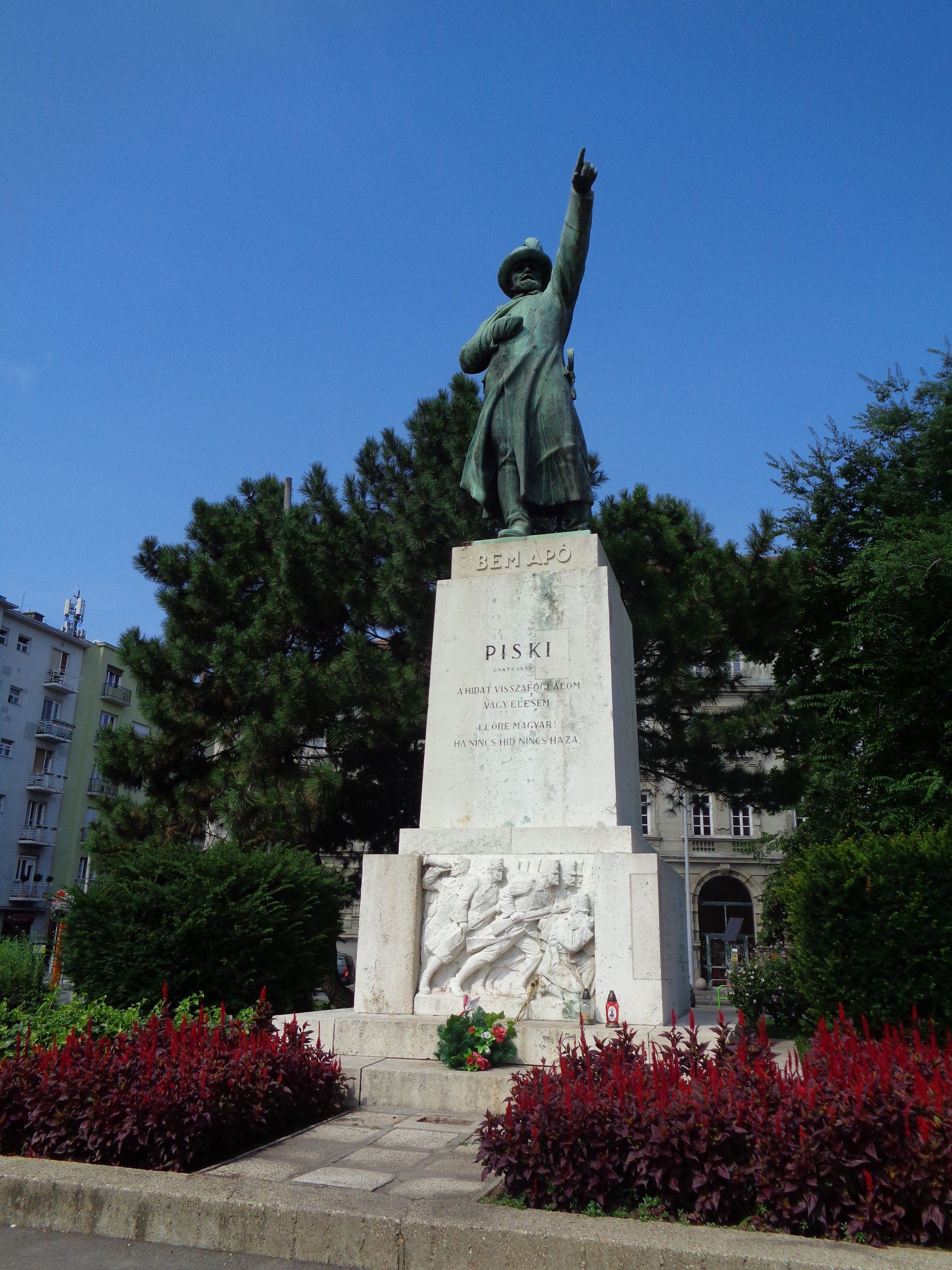 Pomnik gen. Jozefa Bema