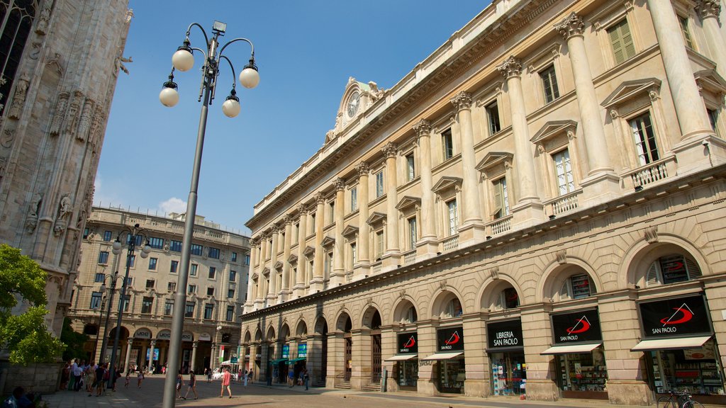 Palazzo Via Pantano 28