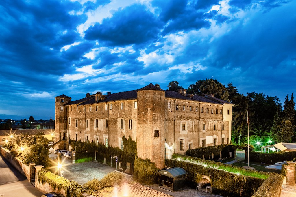 Villa Violini, Nogarola, Segattini, Degani, detta "Il Castello"