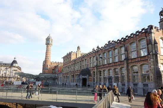 Gent-Sint-Pieters Railway Station