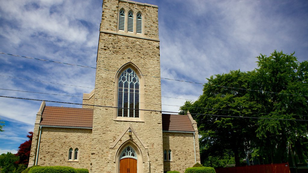 St Michael & St Thomas