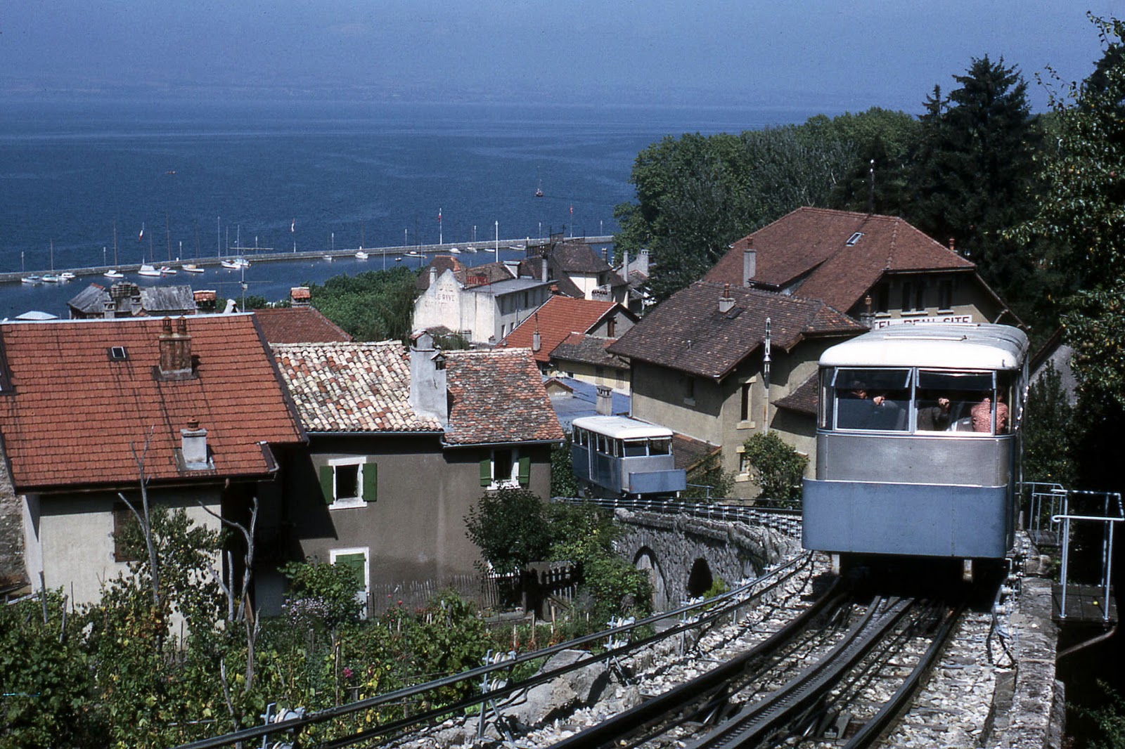 Epsom Les Bains Flottants