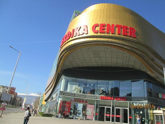 Serdika mall