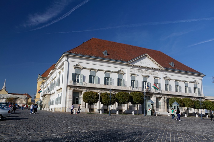 Sandor Palace