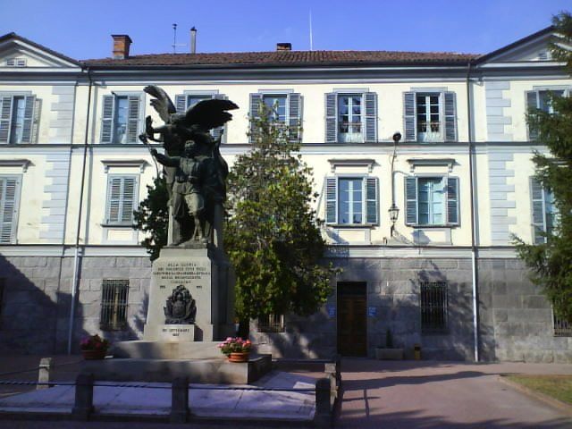 Castello Nuovo di Incisa Scapaccino