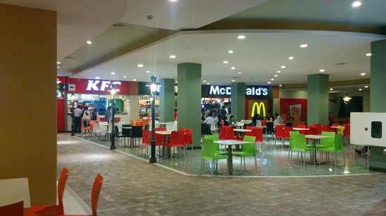 Dolmen Mall Tariq Road
