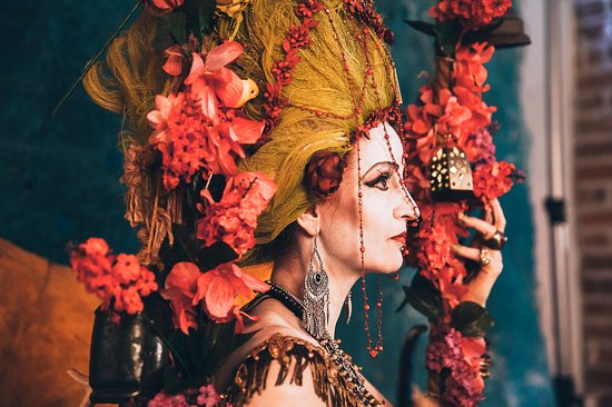 Phil Porter Salon Obscura