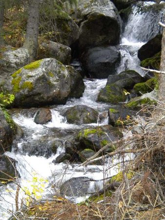 Basin Creek Lakes Trail