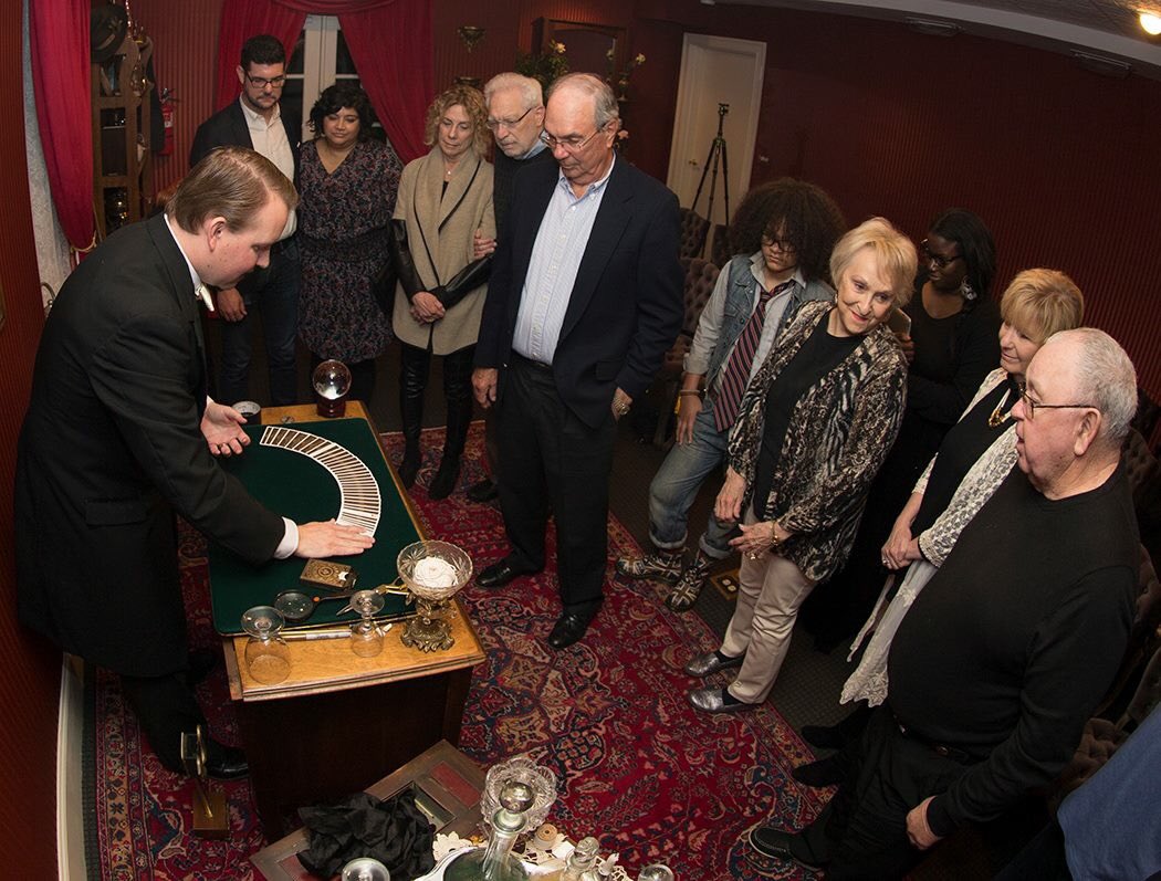 Palmetto Crescent Parlour