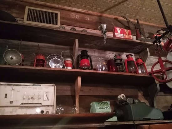 Brookshire's World of Wildlife Museum and Country Store