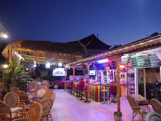 Lazy Turtle Cocktail Bar