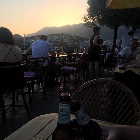 Dejavu Cafe Bar
