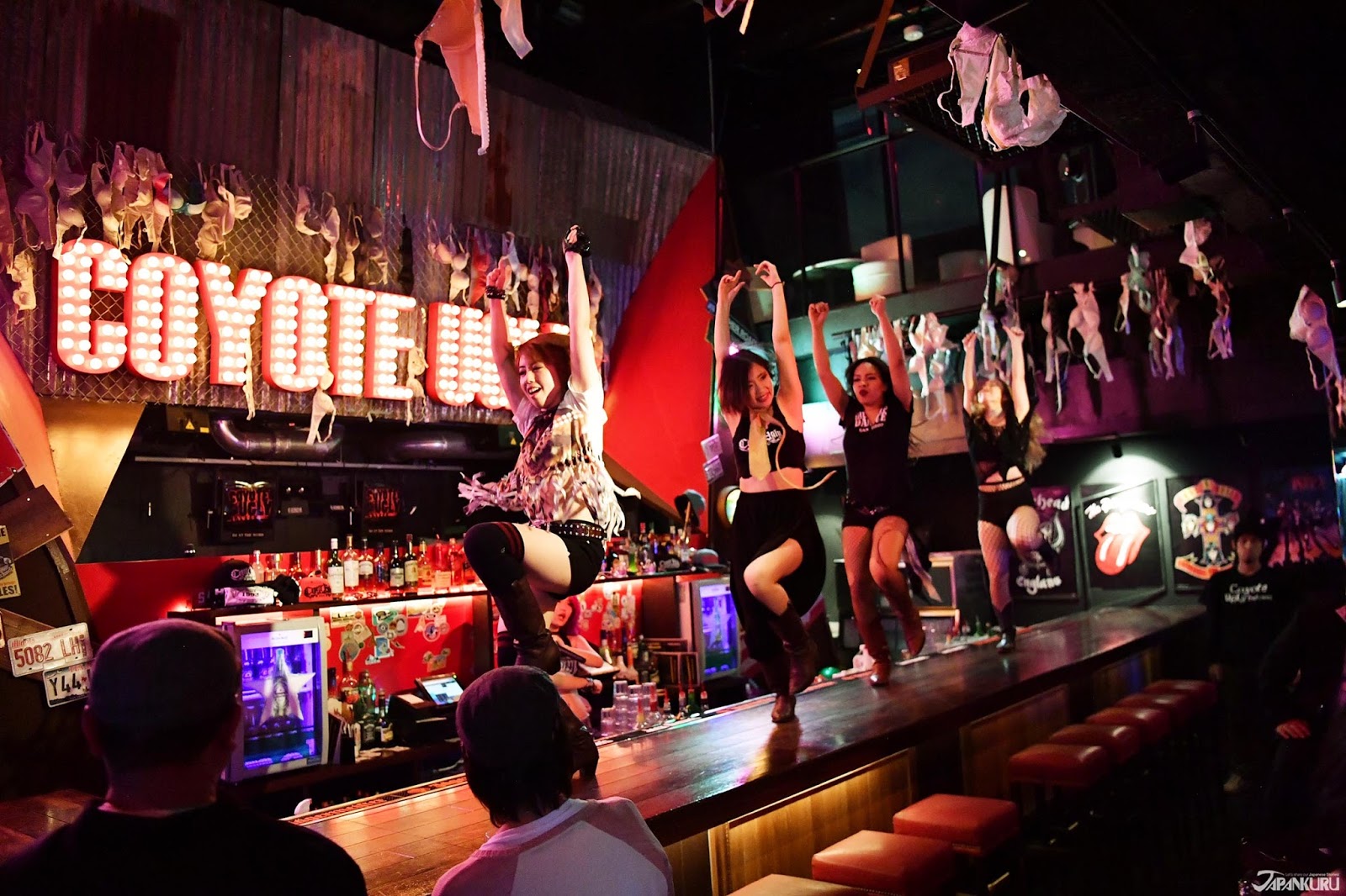 Entertainment Bar Senshia