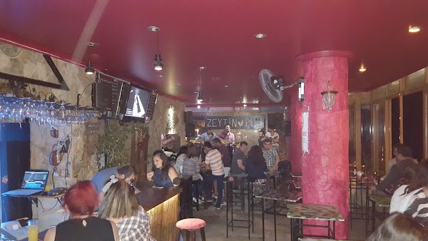 Zeytin PuB
