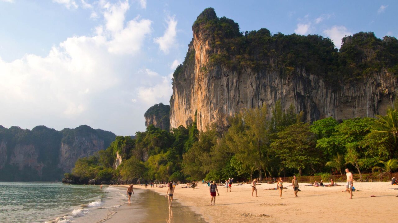 Railay Pub Crawl