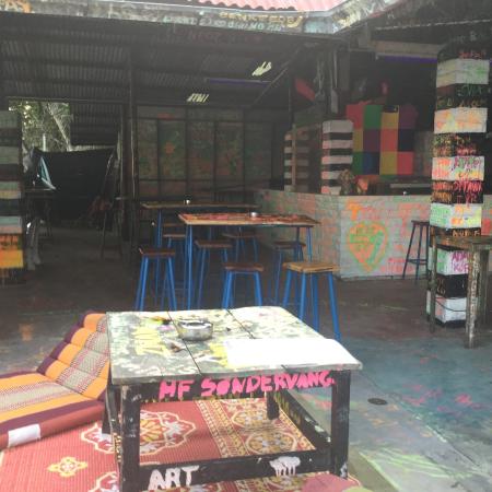 Naga Bar