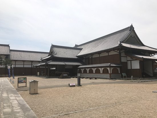 Saga Castle Hommaru History Museum