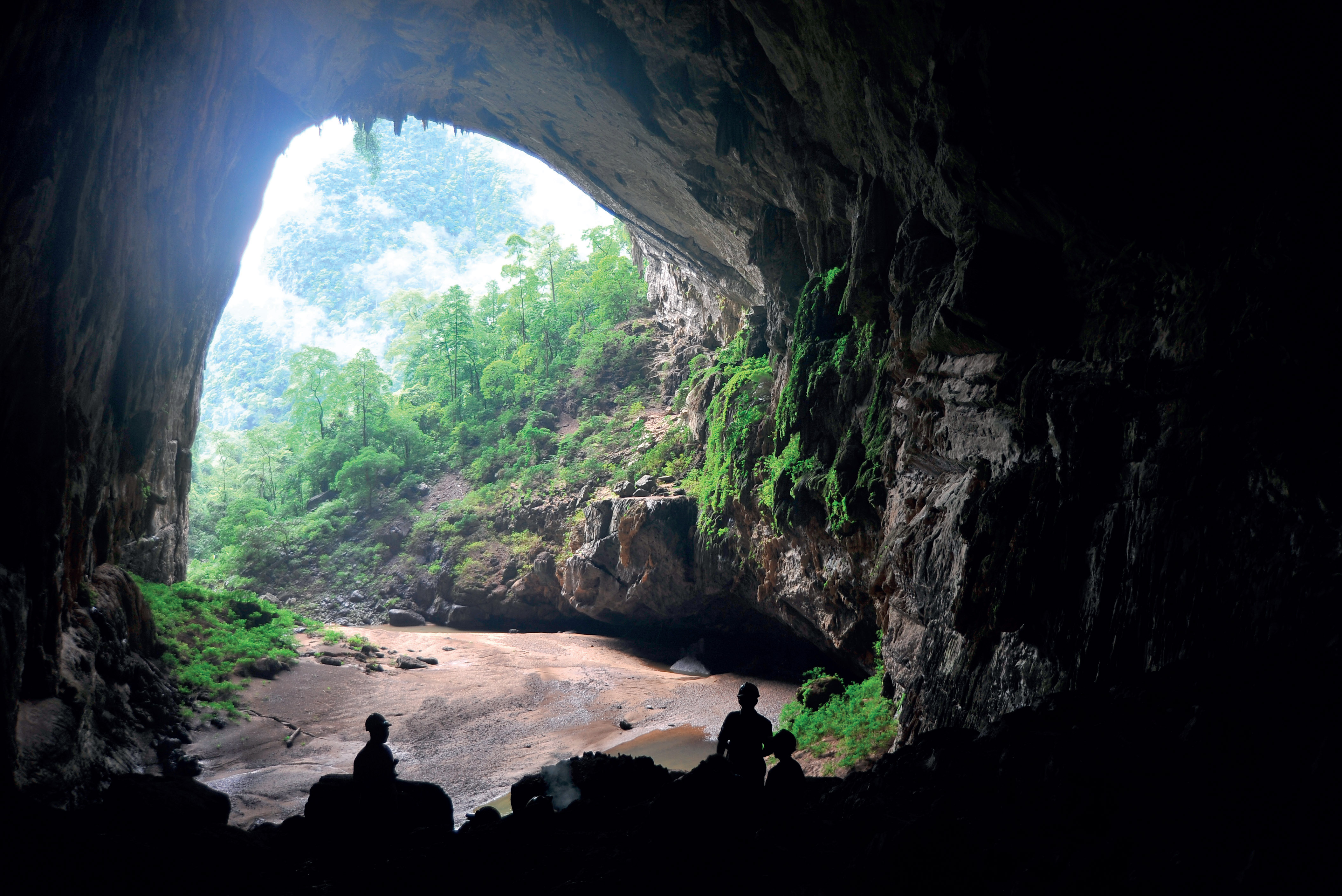 Mizonokuchi Cave