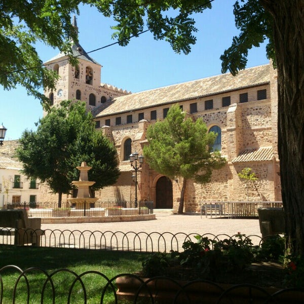 Iglesia de San Andres Apostol
