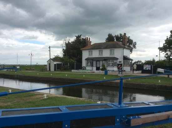 Heybridge Basin