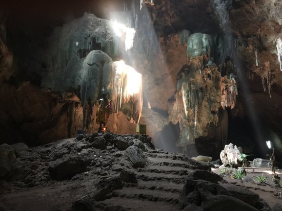 Chompol Cave