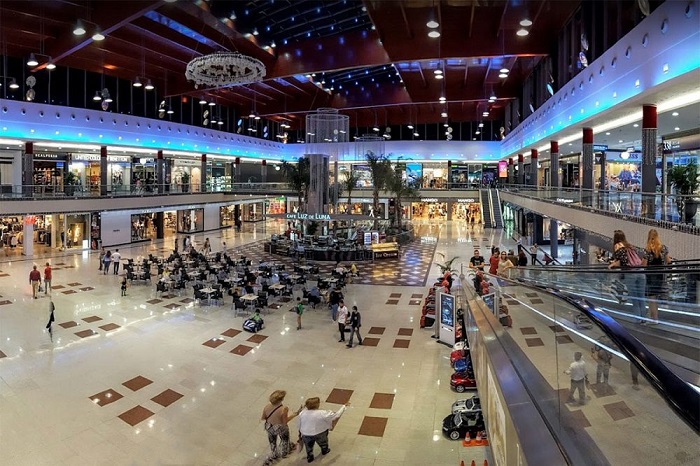 La Canada Shopping Centre