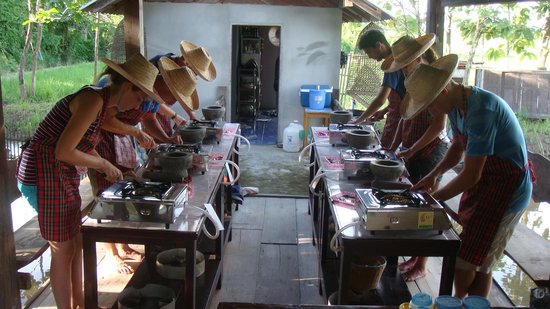 Da's Organic Farm Hut Thai Cooking School
