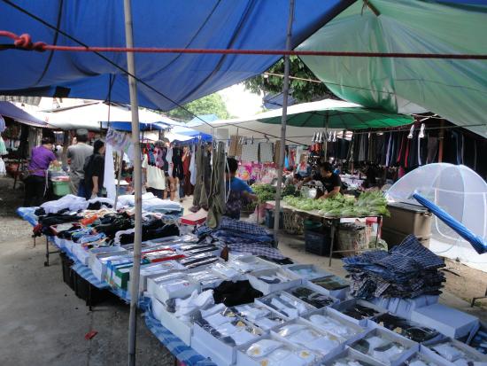 Sanpatong buffalo market