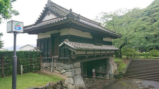 Saiki Castle Sannomaru Yagura Gate