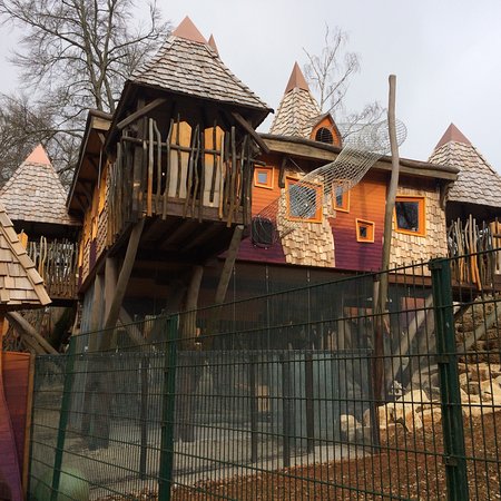 Gaalgebierg, Le Parc Municipal Escher Déierepark Escher Bamhaiser