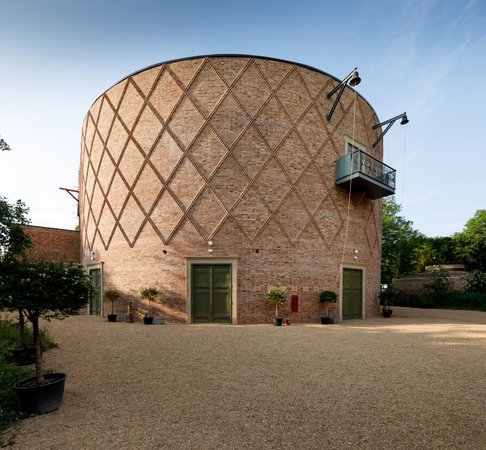 Grange Park Opera - Theatre in the Woods