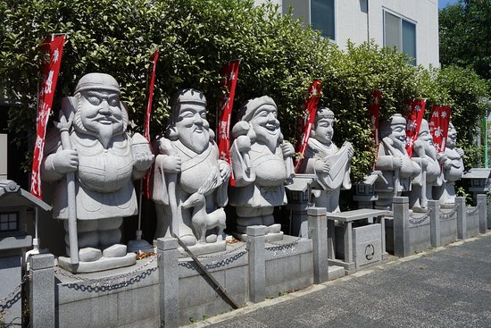 Shobu Shichifukujin Statues