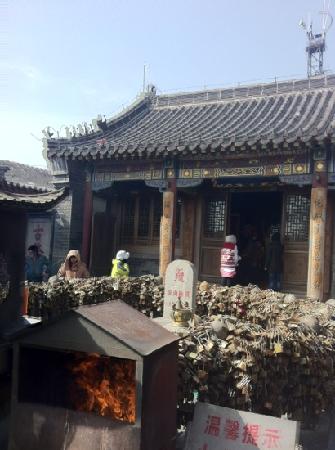 Yuhuang Top