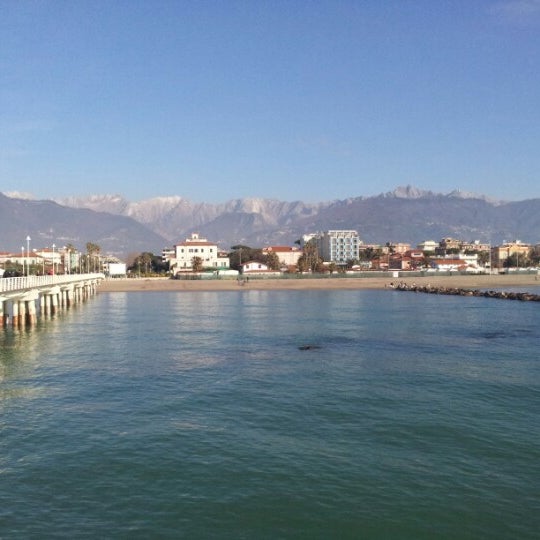 Pontile di Marina di Massa