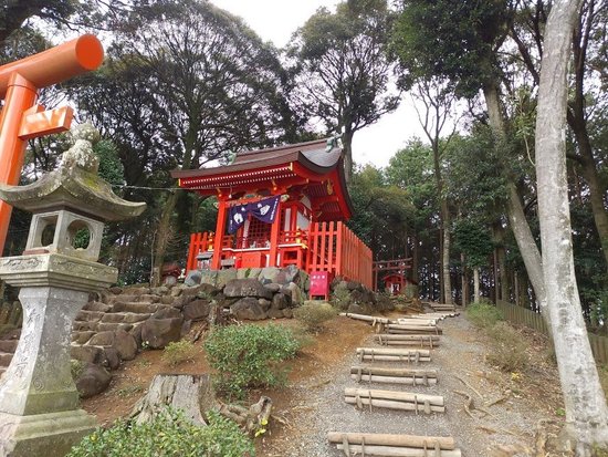 Yutoku Inari Shrine Okunoin