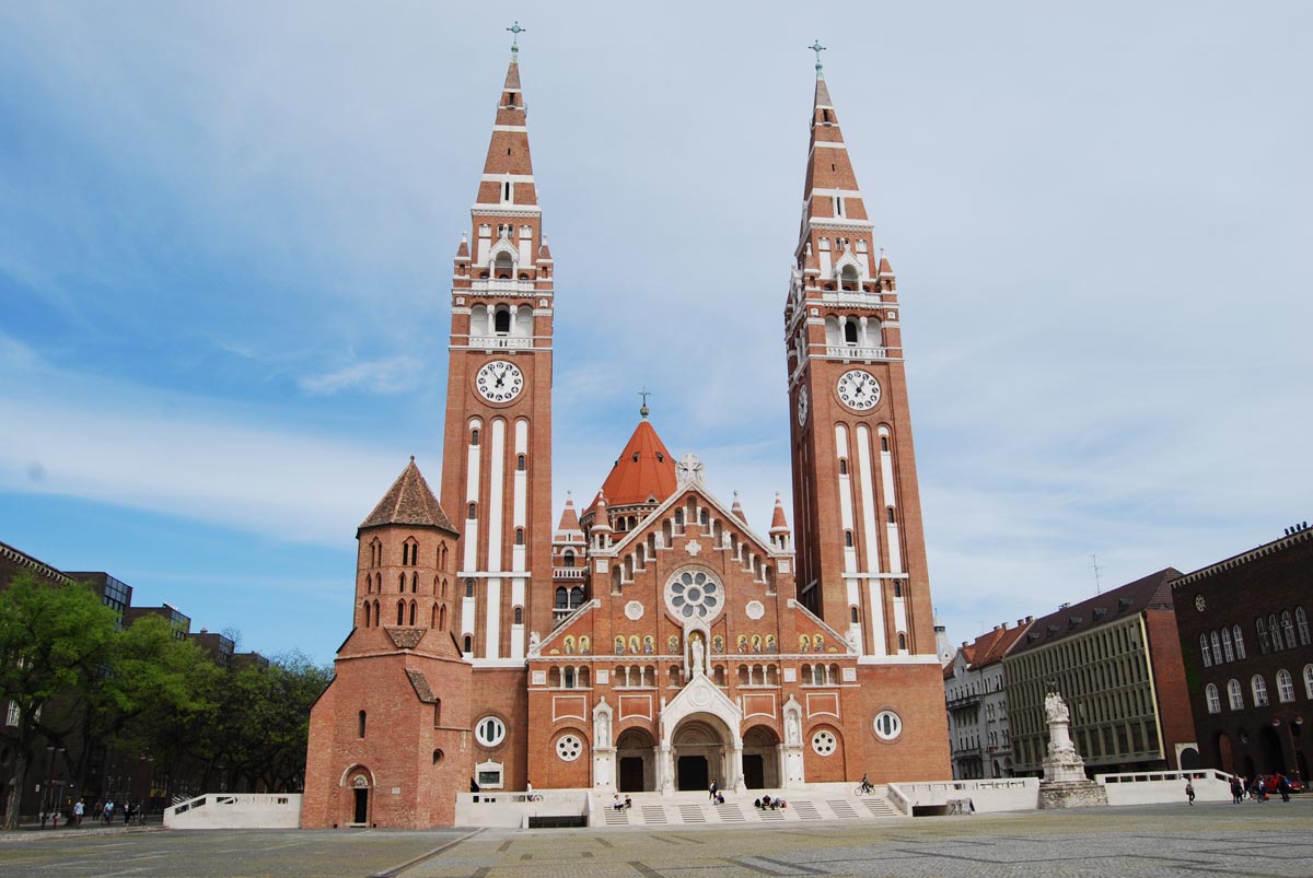 Dom Square