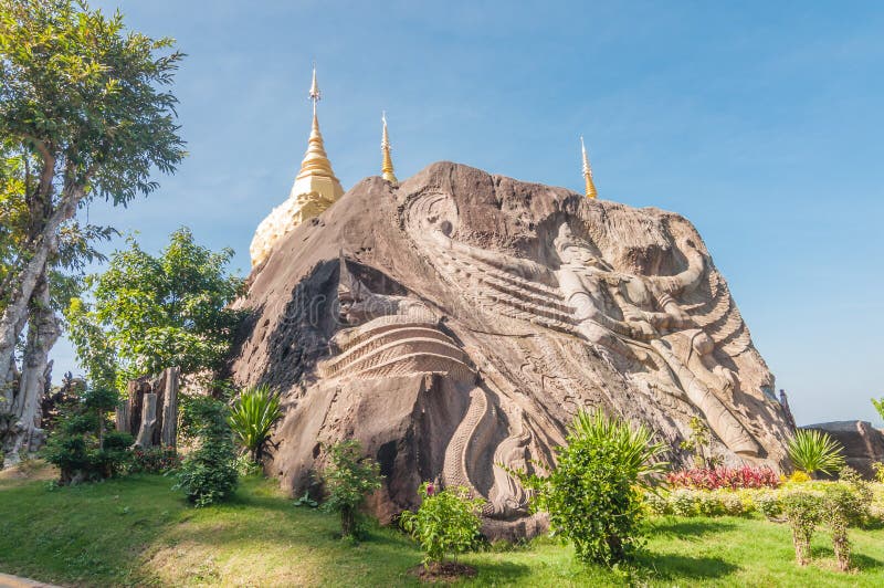 Wat Tham Pha Daen