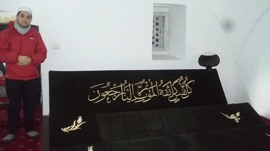 Bunyamin Ayasi Hazretleri Cami Ve Turbesi