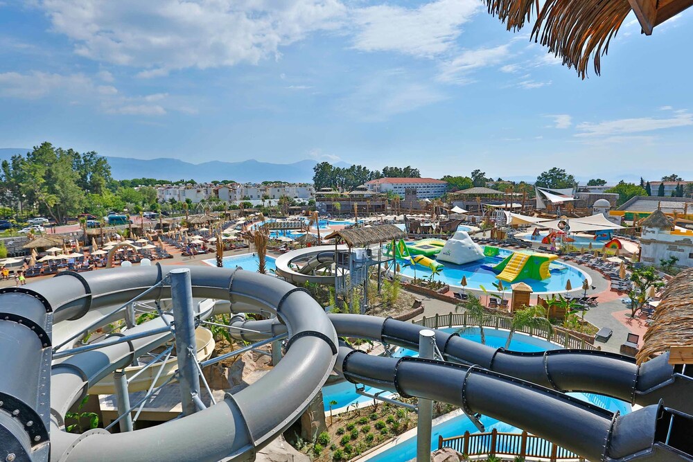 Tortuga Water Park