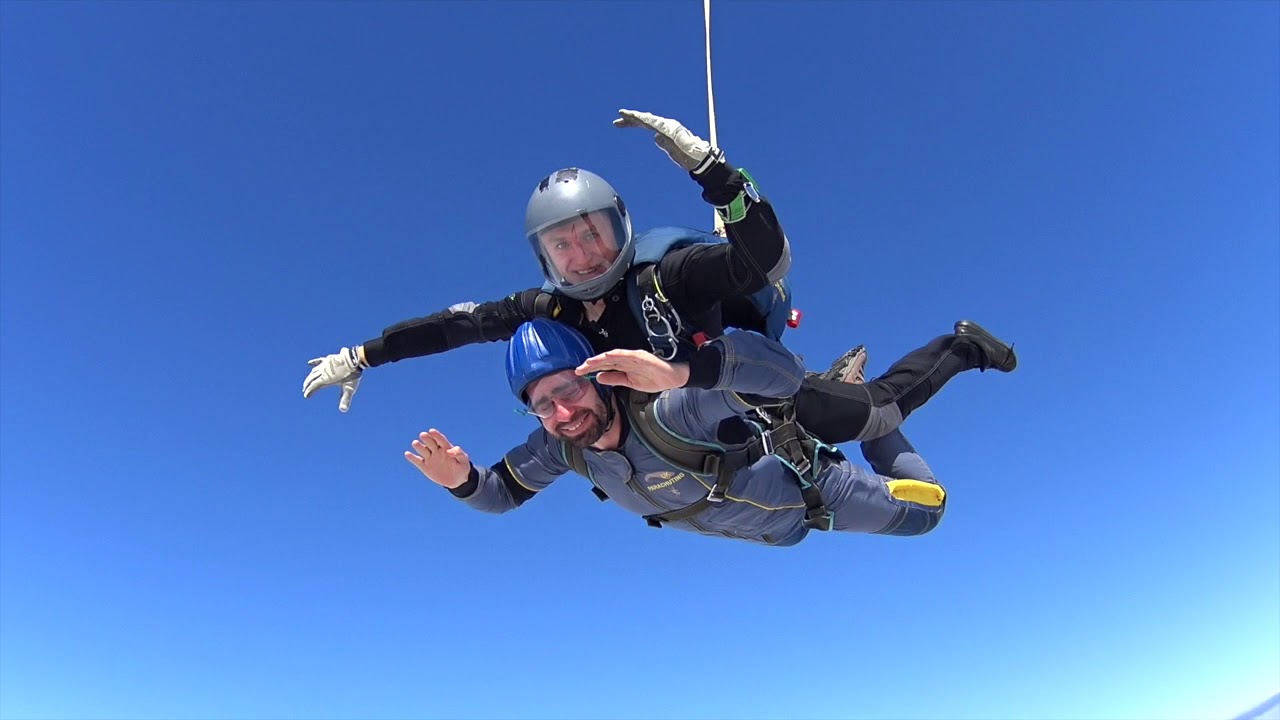 UK Parachuting