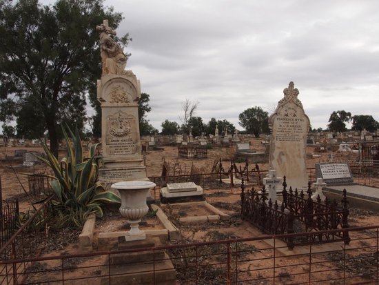Bourke Historic Cemetery