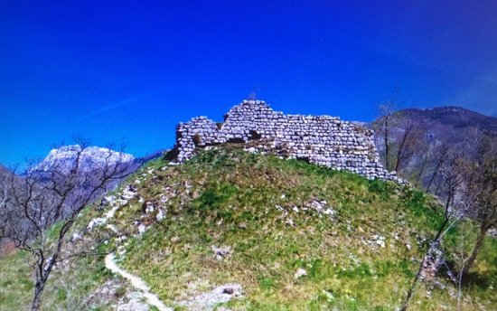 Castello di Montereale Valcellina