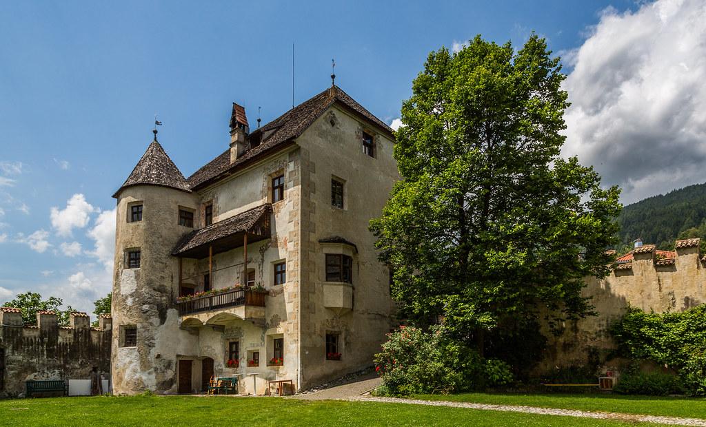Castel Velturno