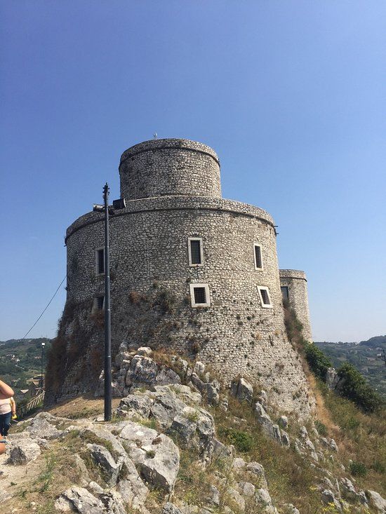 Castello e Torre di Montesarchio