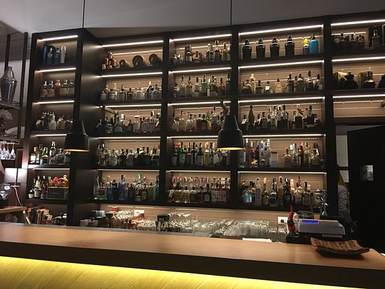 Caravella Cafe & Spirits