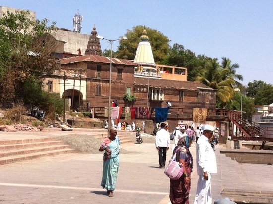 Dnyaneshwar Muktabai Temple