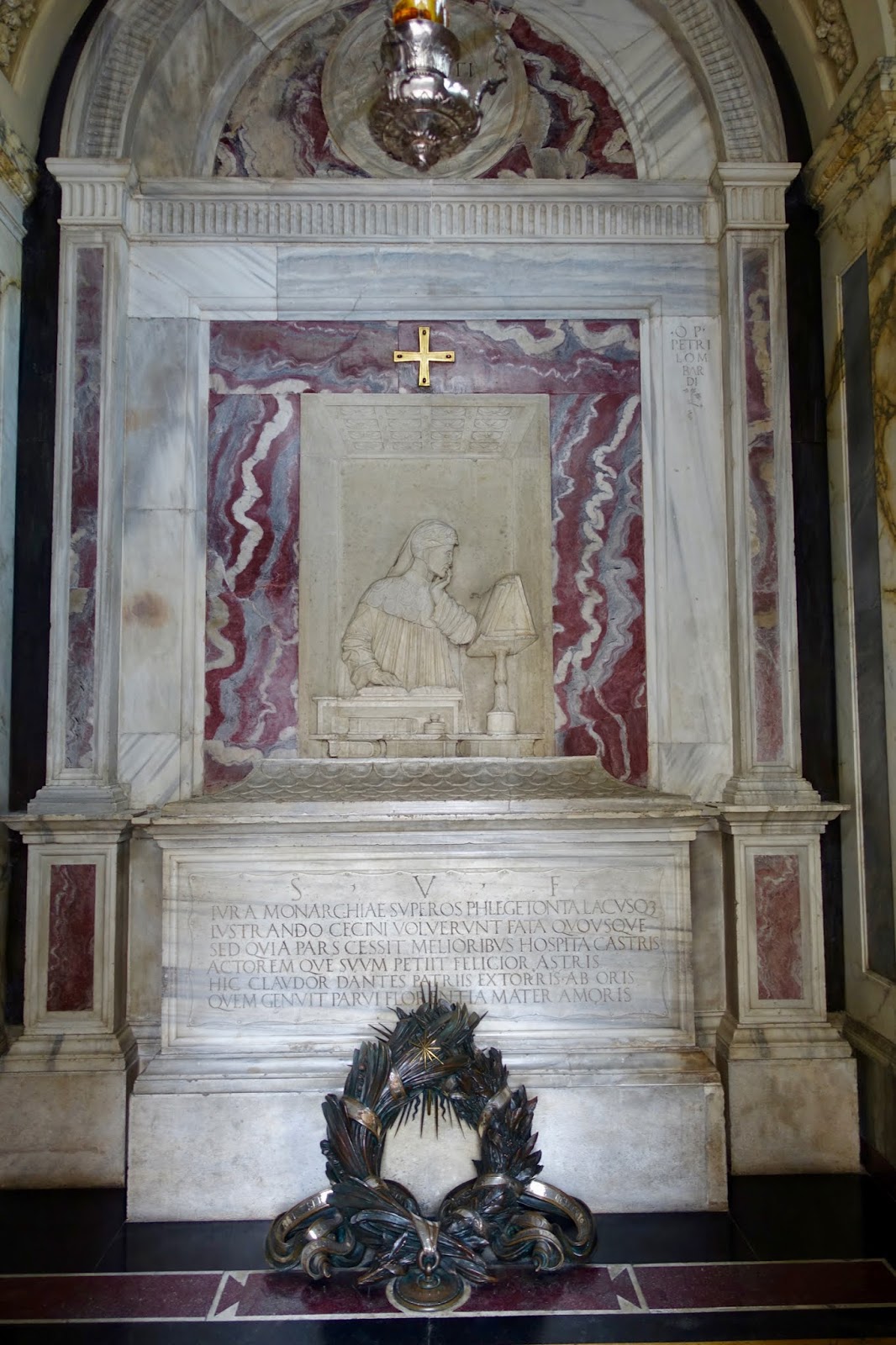 Dante's tomb and Quadrarco of Braccioforte